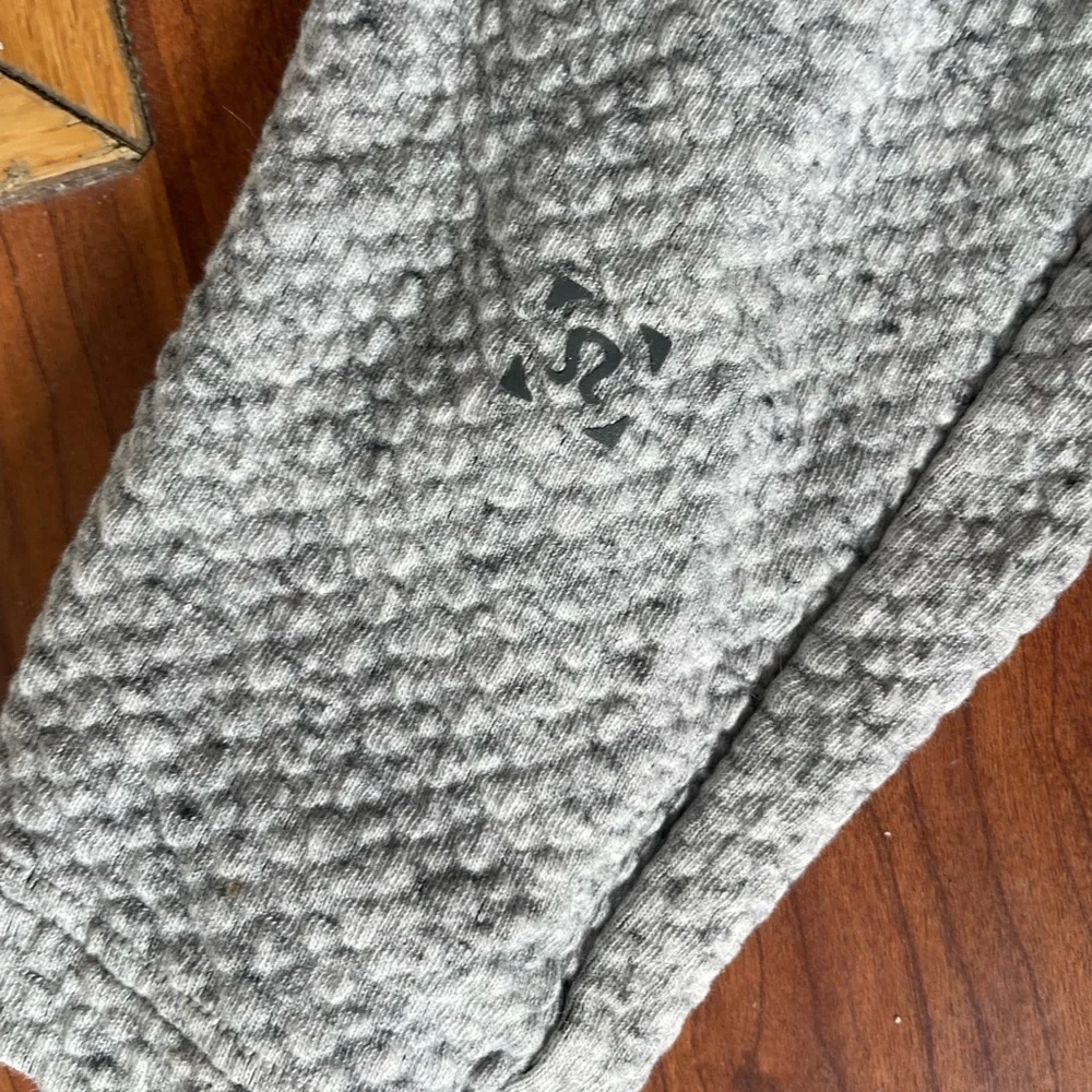 Lululemon At-Ease Hoodie, Medium - Picture 3 of 3